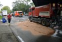 LKW blieb unter Bruecke haengen Koeln Ehrenfeld Innere Kanalstr Hornstr P428